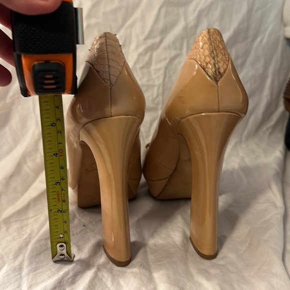 Barely worn Sam Edelman platform heels peekaboo toe - Picture 3 of 4
